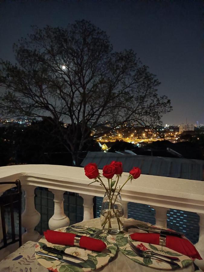 Iguanazu Bed & Breakfast Guayaquil Exterior photo